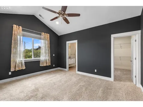 110 W Flangas Avenue Roseburg OR 97471