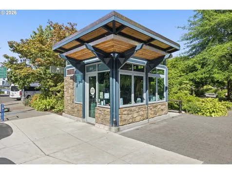 1710 S Harbor Way Portland OR 97201