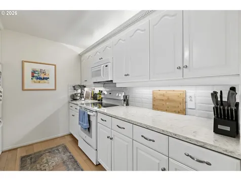 1710 S Harbor Way Portland OR 97201
