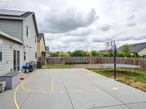 3138 Reed Avenue Woodburn OR 97071