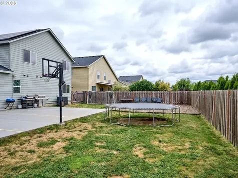 3138 Reed Avenue Woodburn OR 97071
