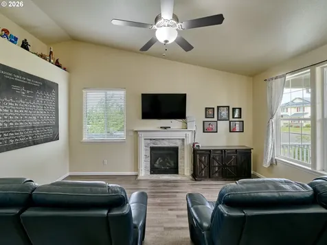 3138 Reed Avenue Woodburn OR 97071