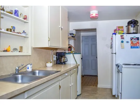 335 Marie Street Medford OR 97504
