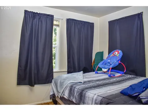 335 Marie Street Medford OR 97504
