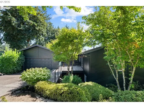2 Falstaff Street Lake Oswego OR 97035