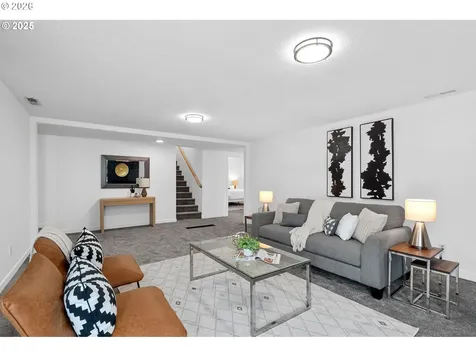 2 Falstaff Street Lake Oswego OR 97035