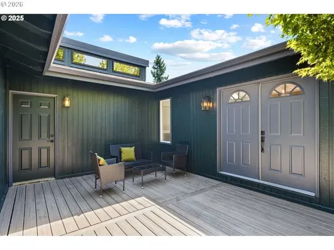 2 Falstaff Street Lake Oswego OR 97035