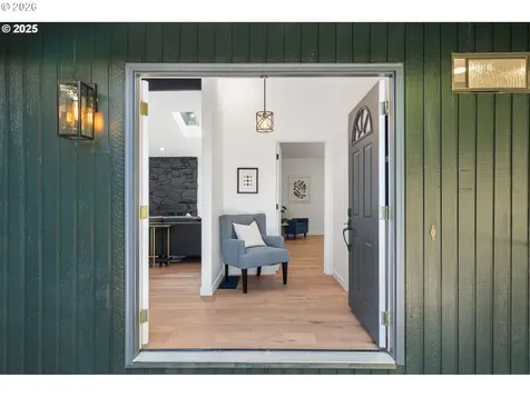 2 Falstaff Street Lake Oswego OR 97035