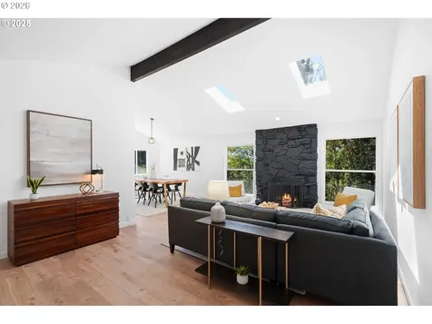 2 Falstaff Street Lake Oswego OR 97035