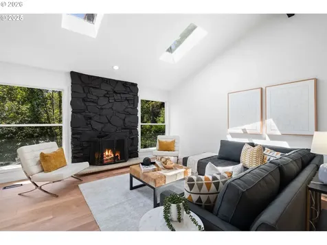 2 Falstaff Street Lake Oswego OR 97035