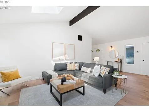 2 Falstaff Street Lake Oswego OR 97035