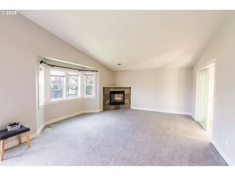1551 Tierra Drive NE Salem OR 97301