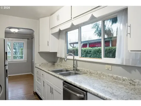 6125 SE 138th Place Portland OR 97236