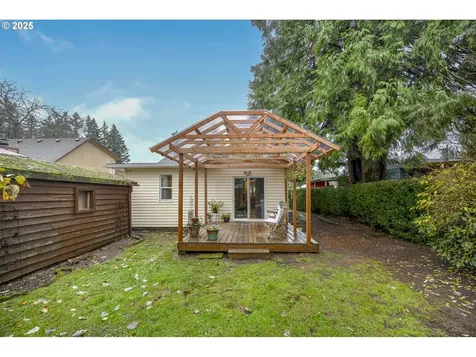 6125 SE 138th Place Portland OR 97236