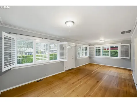 6125 SE 138th Place Portland OR 97236
