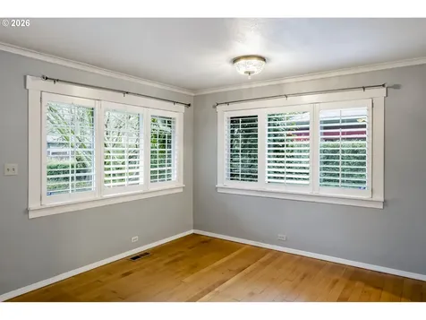 6125 SE 138th Place Portland OR 97236