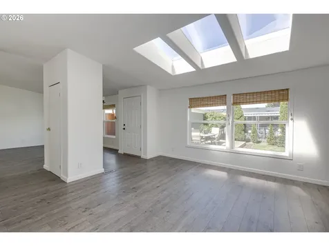 1145 SW Cypress Street Mcminnville OR 97128