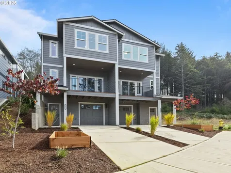 1496 SE Marine Avenue Lincoln City OR 97367