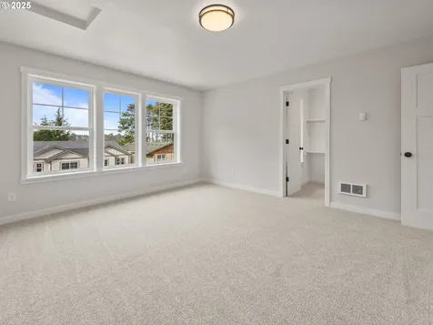 1496 SE Marine Avenue Lincoln City OR 97367