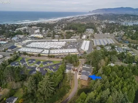 1496 SE Marine Avenue Lincoln City OR 97367
