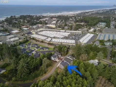 1496 SE Marine Avenue Lincoln City OR 97367