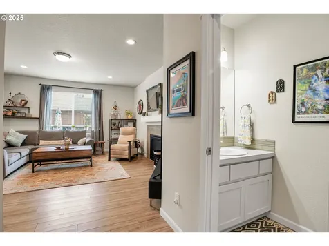 2796 SE Baker Avenue Gresham OR 97080