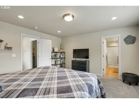 2796 SE Baker Avenue Gresham OR 97080