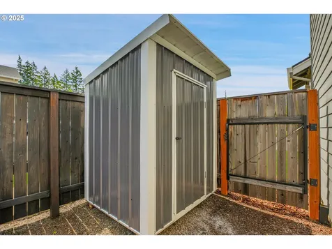 2796 SE Baker Avenue Gresham OR 97080
