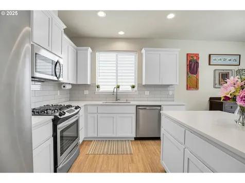 2796 SE Baker Avenue Gresham OR 97080