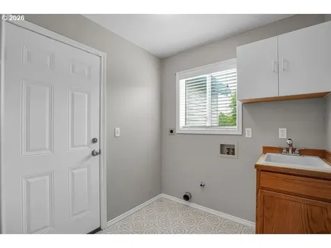 2356 NE Francis Place Gresham OR 97030