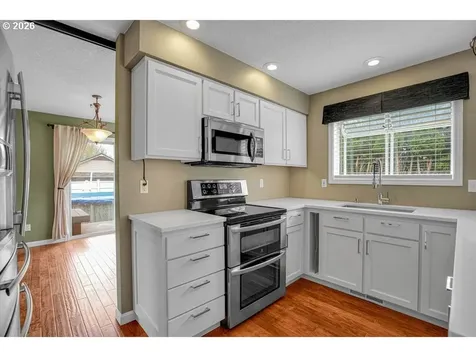 2356 NE Francis Place Gresham OR 97030