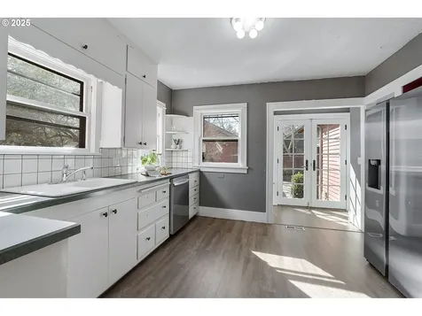 7623 SE 17th Avenue Portland OR 97202