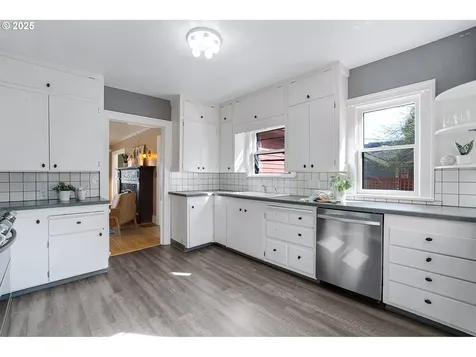 7623 SE 17th Avenue Portland OR 97202