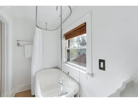 7623 SE 17th Avenue Portland OR 97202
