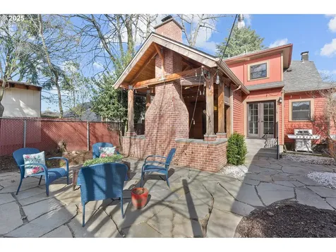 7623 SE 17th Avenue Portland OR 97202