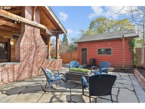 7623 SE 17th Avenue Portland OR 97202