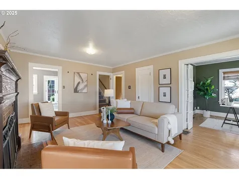 7623 SE 17th Avenue Portland OR 97202