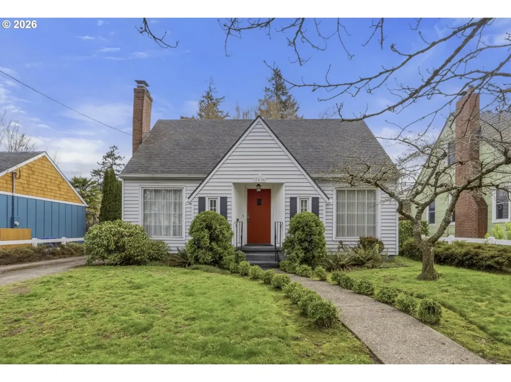7836 N Chautauqua Boulevard Portland OR 97217