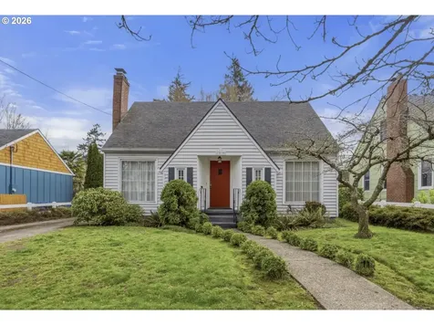7836 N Chautauqua Boulevard Portland OR 97217