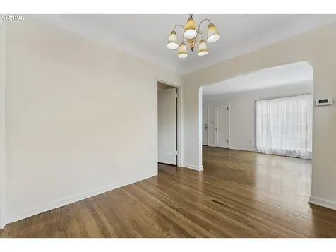 7836 N Chautauqua Boulevard Portland OR 97217