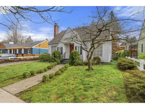 7836 N Chautauqua Boulevard Portland OR 97217