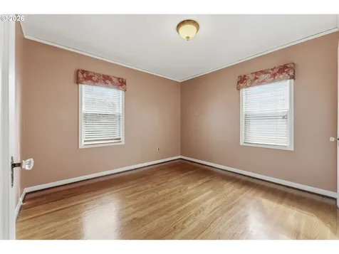 7836 N Chautauqua Boulevard Portland OR 97217