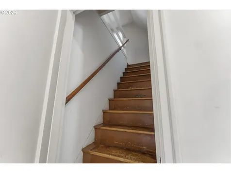 7836 N Chautauqua Boulevard Portland OR 97217