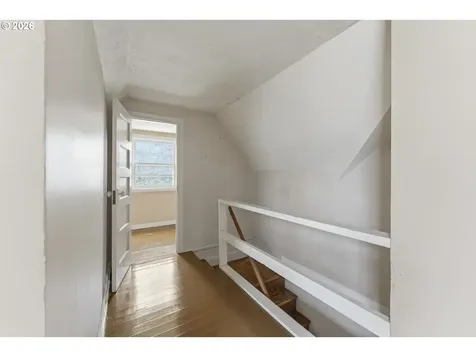 7836 N Chautauqua Boulevard Portland OR 97217