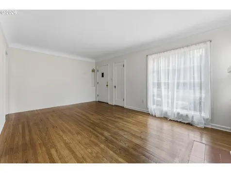 7836 N Chautauqua Boulevard Portland OR 97217
