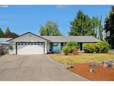 1818 NW 95th Street Vancouver WA 98665