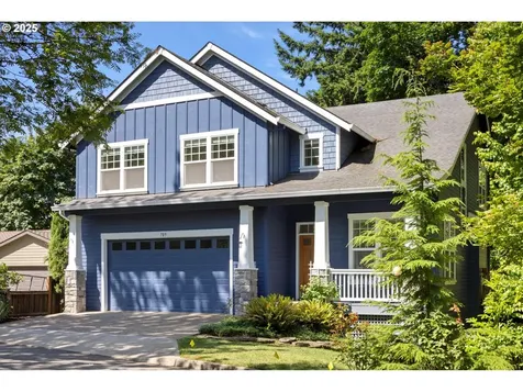 709 SW 6th Court Portland OR 97219