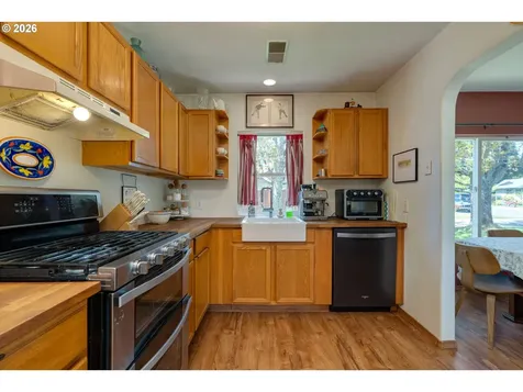 1550 NE 18th Street Mcminnville OR 97128
