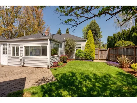 1550 NE 18th Street Mcminnville OR 97128