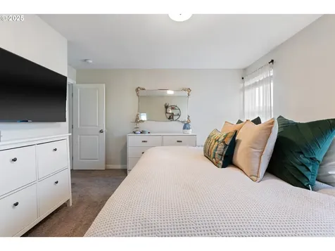 836 NW 1st Avenue Canby OR 97013